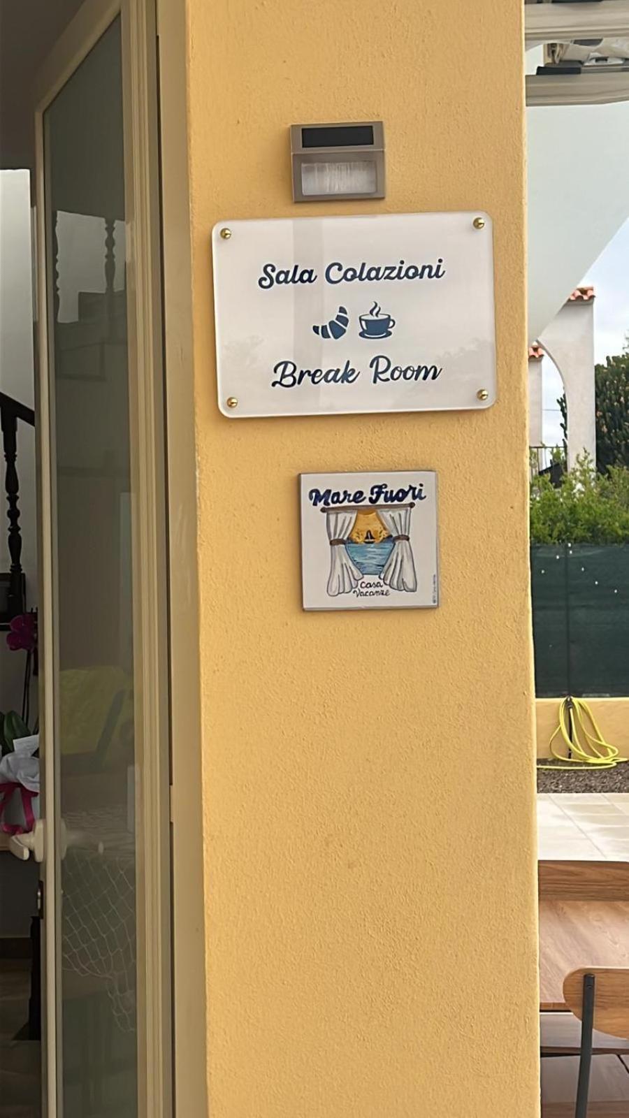 Casa Vacanze Mare Fuori Capoterra Eksteriør billede